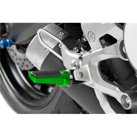 APRILIA DORSODURO 900 17' - 19' ESTRIBERAS PILOTO SPORT APRILIA DORSODURO 900 17' - 19' ESTRIBERAS PILOTO SPORT